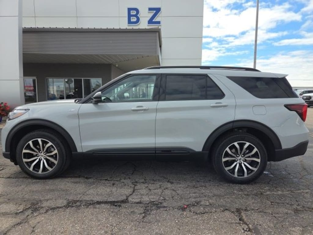 New 2027 Ford Explorer ST-Line SUV