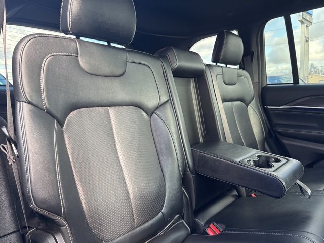 2023 Jeep Grand Cherokee Overland - Photo 31