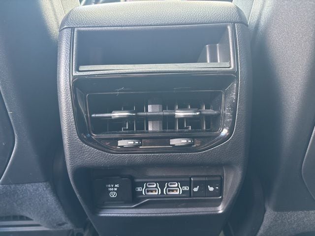 2023 Jeep Grand Cherokee Overland - Photo 26