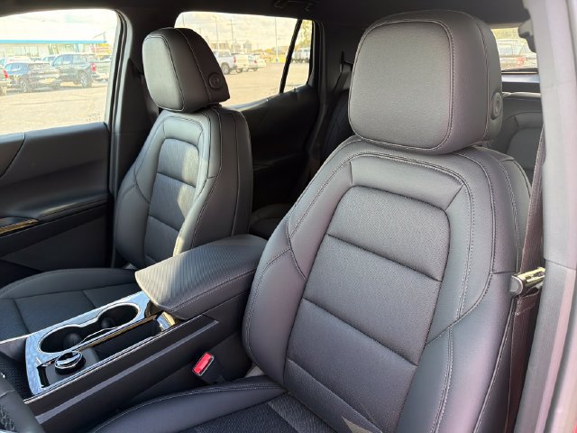 2027 Chevrolet Equinox LT - Photo 11
