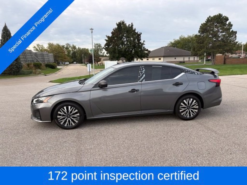 Used 2024 Nissan Altima 2.5 SV