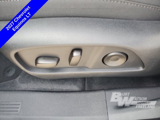 2027 Chevrolet Equinox LT - Photo 8