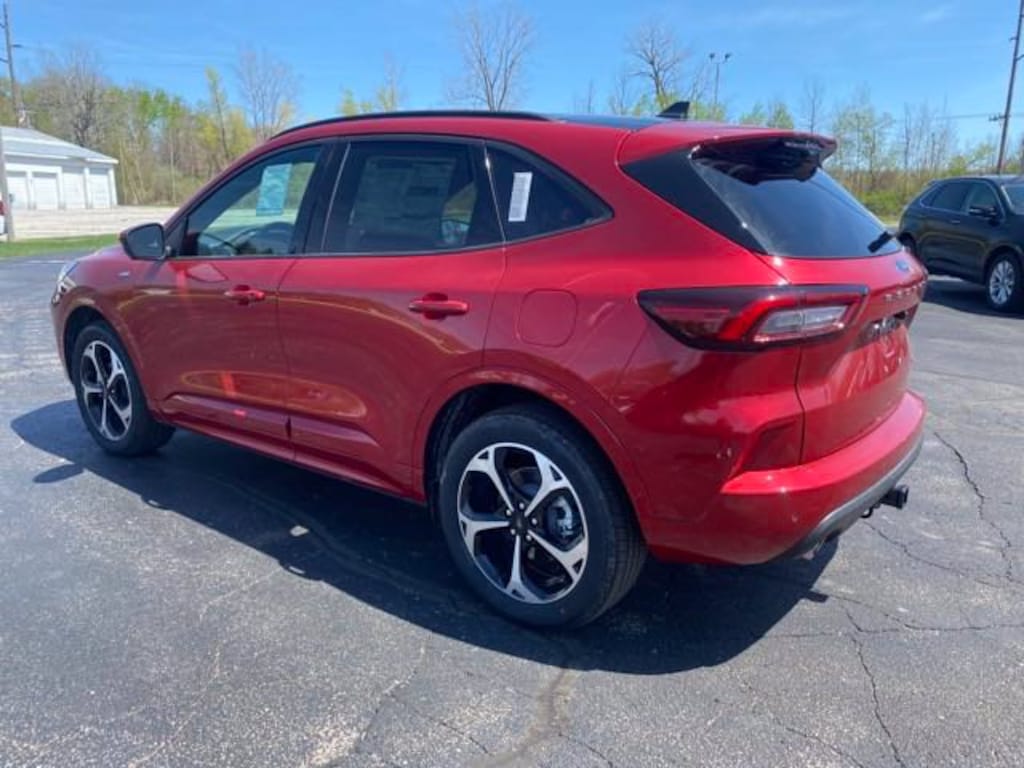 Used 2024 Ford Escape ST-Line Select SUV