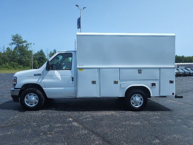 New 2025 Ford E-350SD Base Cab/Chassis