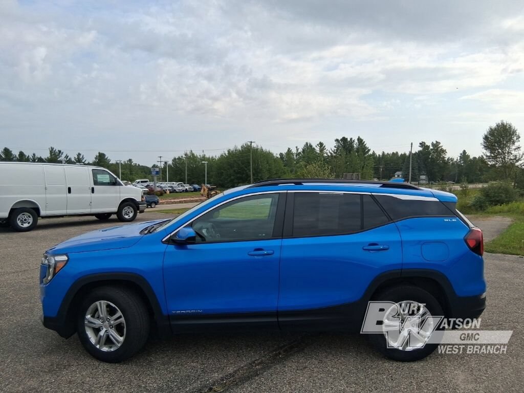 Used 2024 GMC Terrain SLE SUV