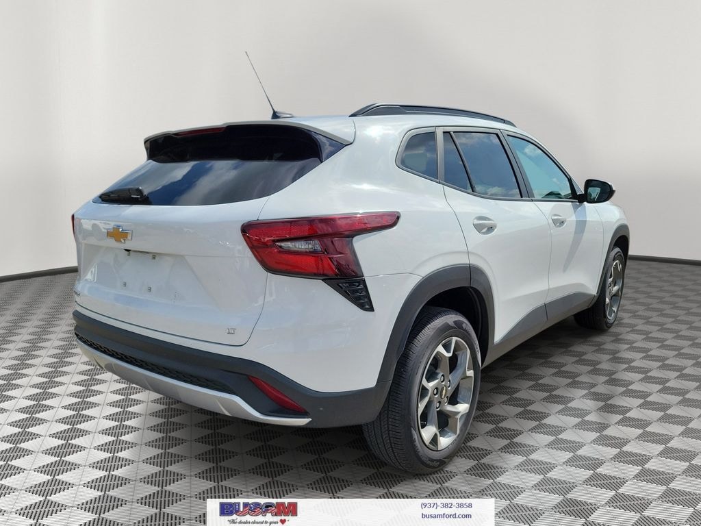 Used 2025 Chevrolet Trax LT SUV