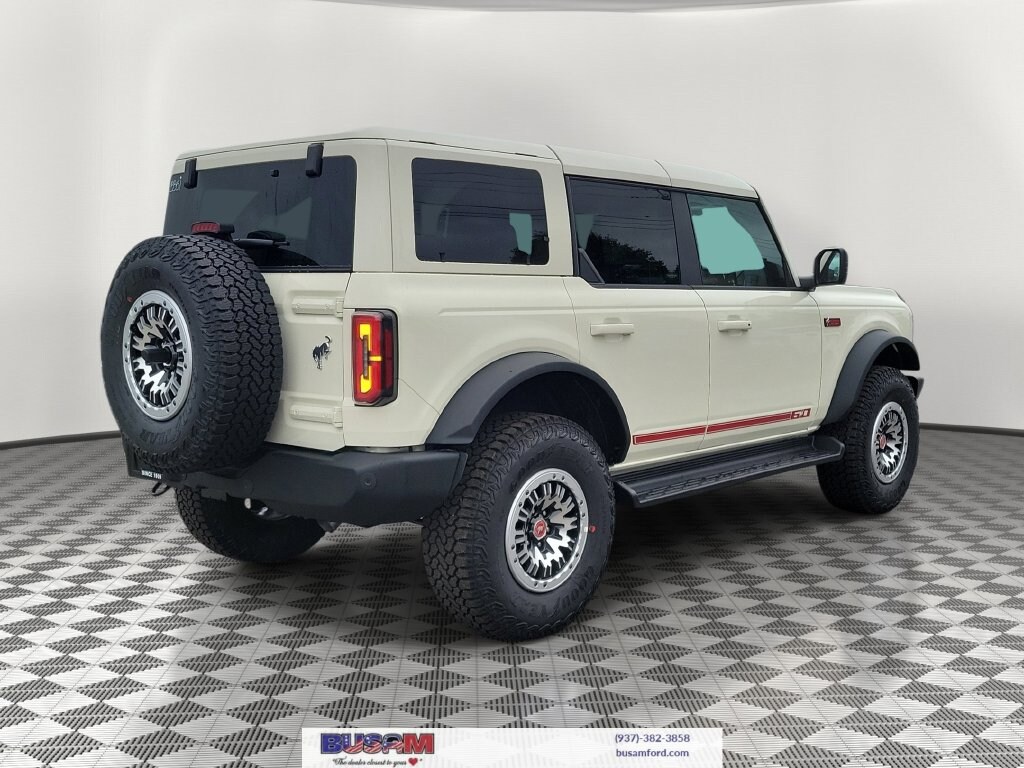 New 2026 Ford Bronco Outer Banks SUV