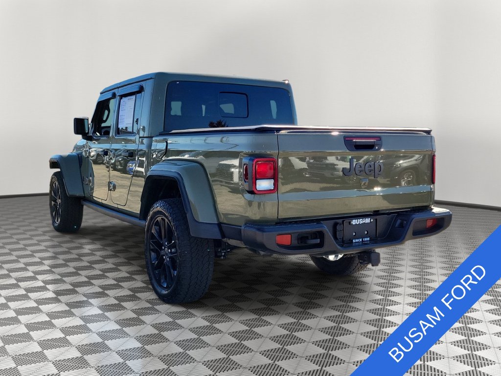 Used 2025 Jeep Gladiator Sport Truck Crew Cab