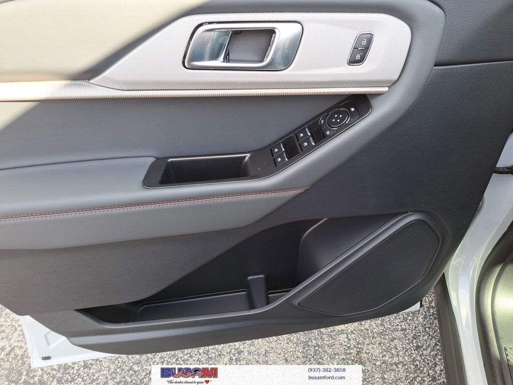 2026 Ford Explorer Active - Photo 13