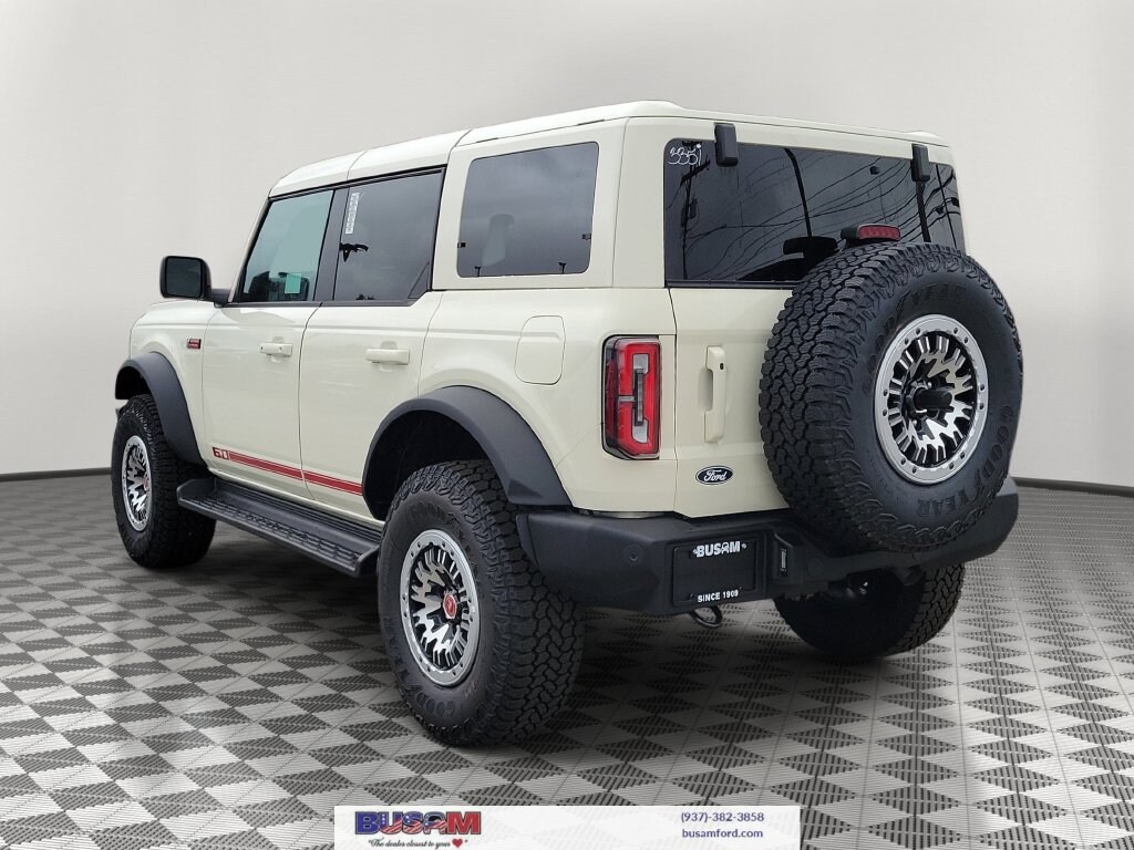 New 2026 Ford Bronco Outer Banks SUV