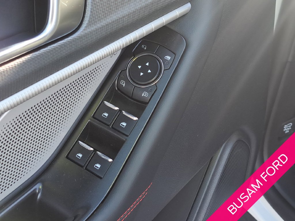 2026 Ford Explorer ST - Photo 15