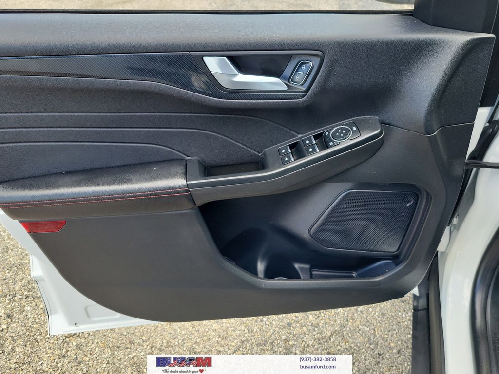 2024 Ford Escape ST-Line - Photo 12