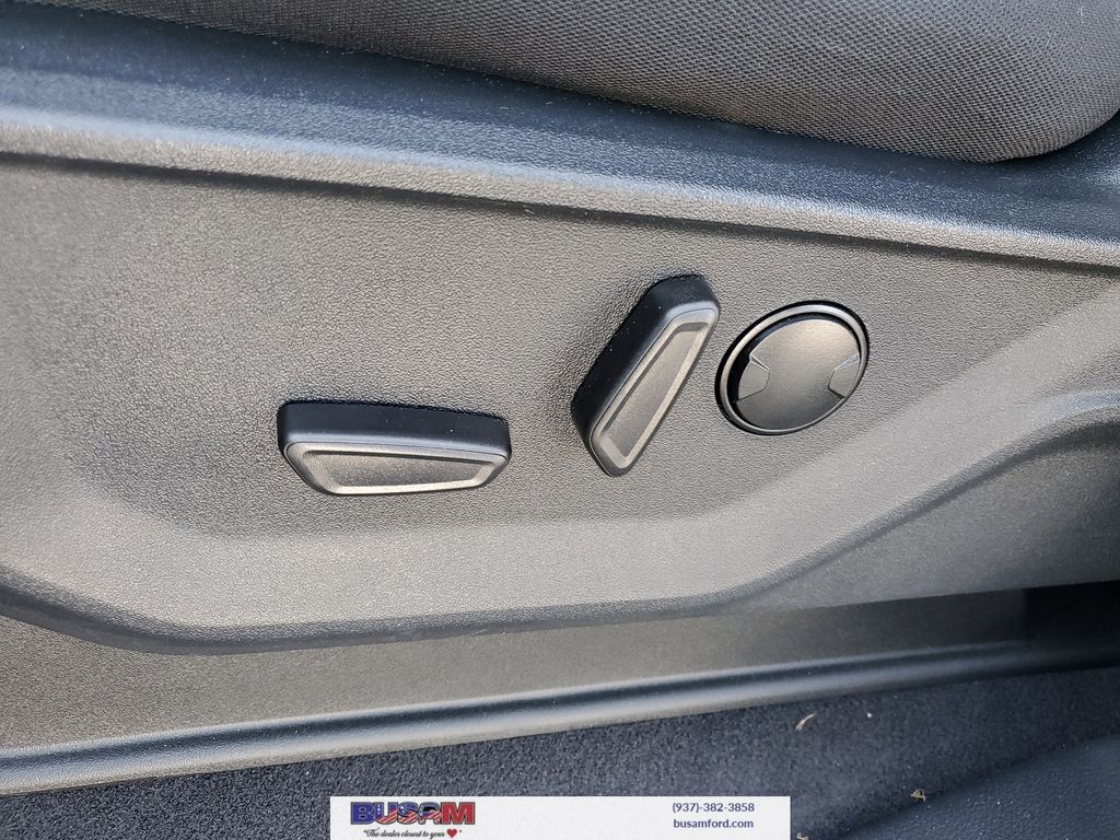 2025 Ford F-150 XLT - Photo 16