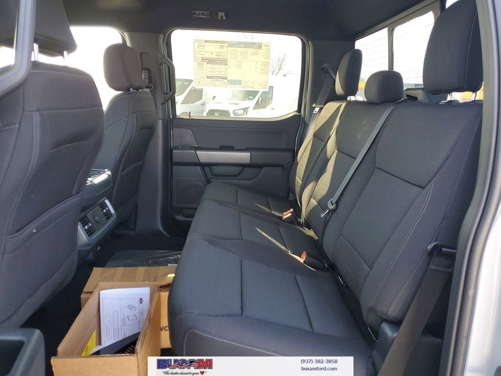 2025 Ford F-150 XLT - Photo 11