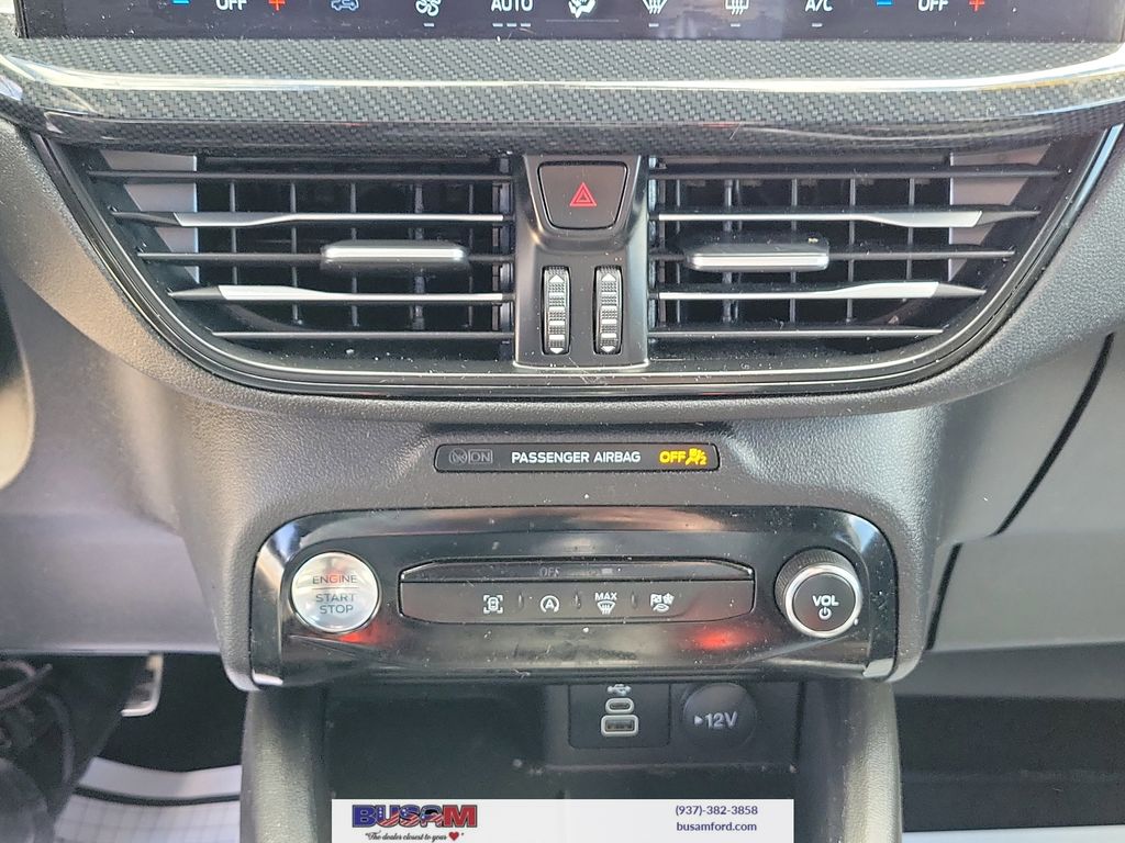 2024 Ford Escape ST-Line - Photo 23