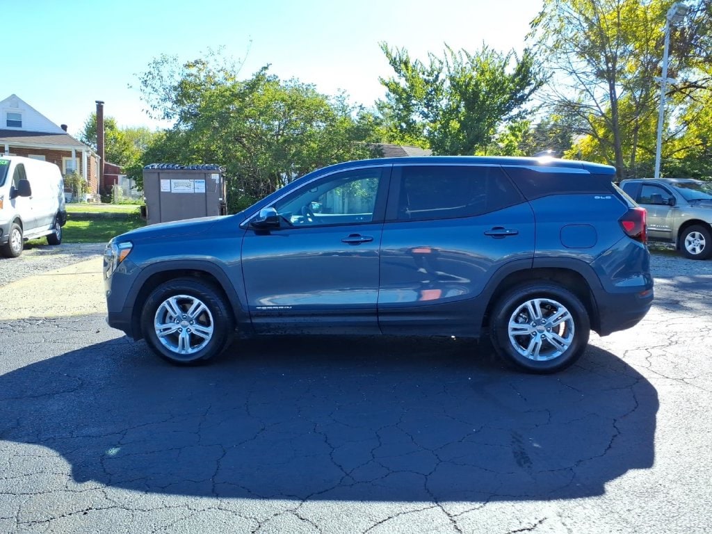 Used 2024 GMC Terrain SLE SUV