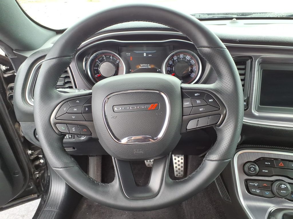 2018 Dodge Challenger R/T - Photo 16