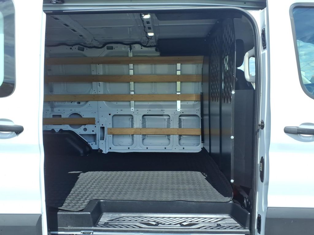 2025 Ford Transit Van Base - Photo 10