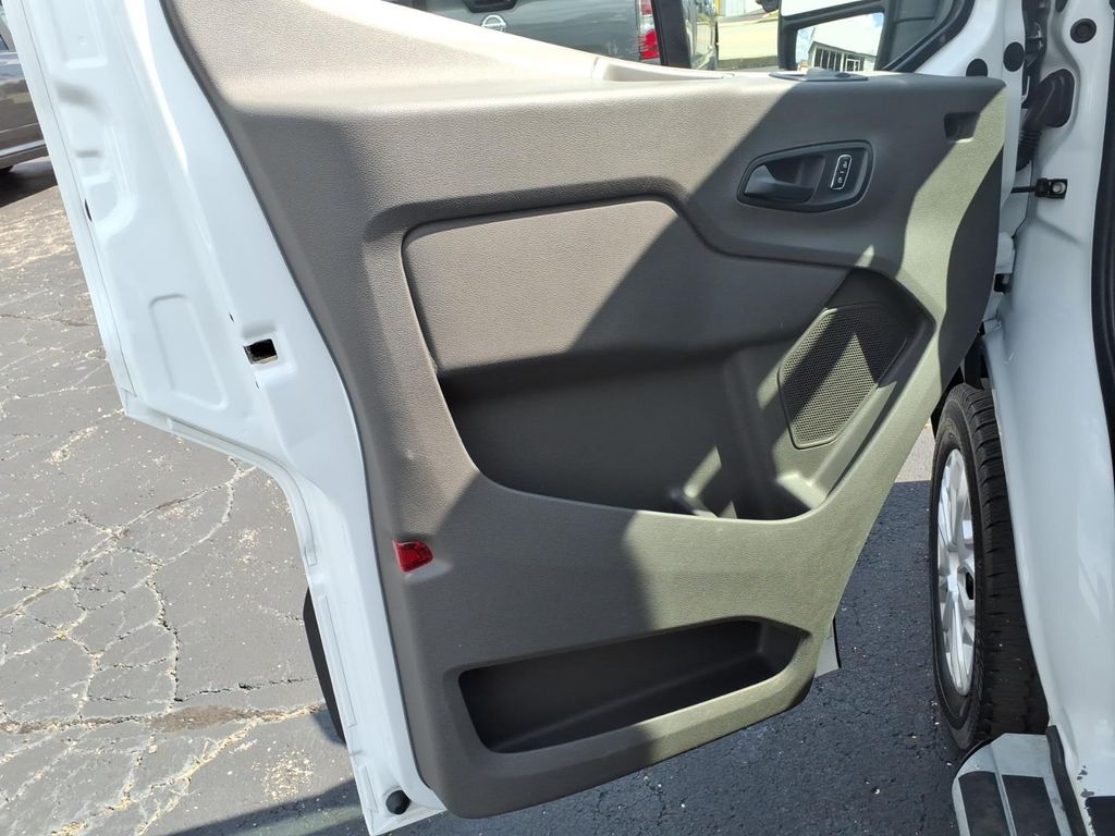 2025 Ford Transit Van Base - Photo 12