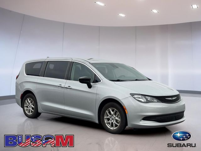 2024 Chrysler Voyager LX