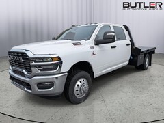2026 Ram 3500 Chassis Cab TRADESMAN CREW   4X4 60' CA Pickup