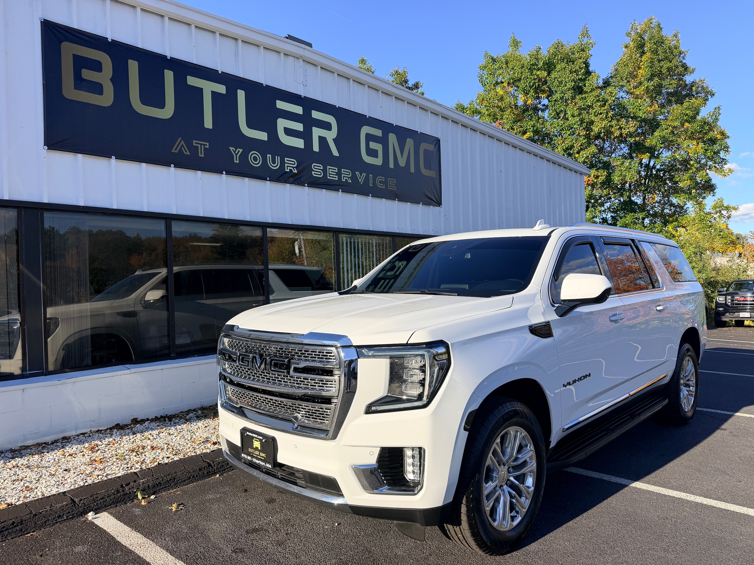 2023 GMC Yukon XL SLT