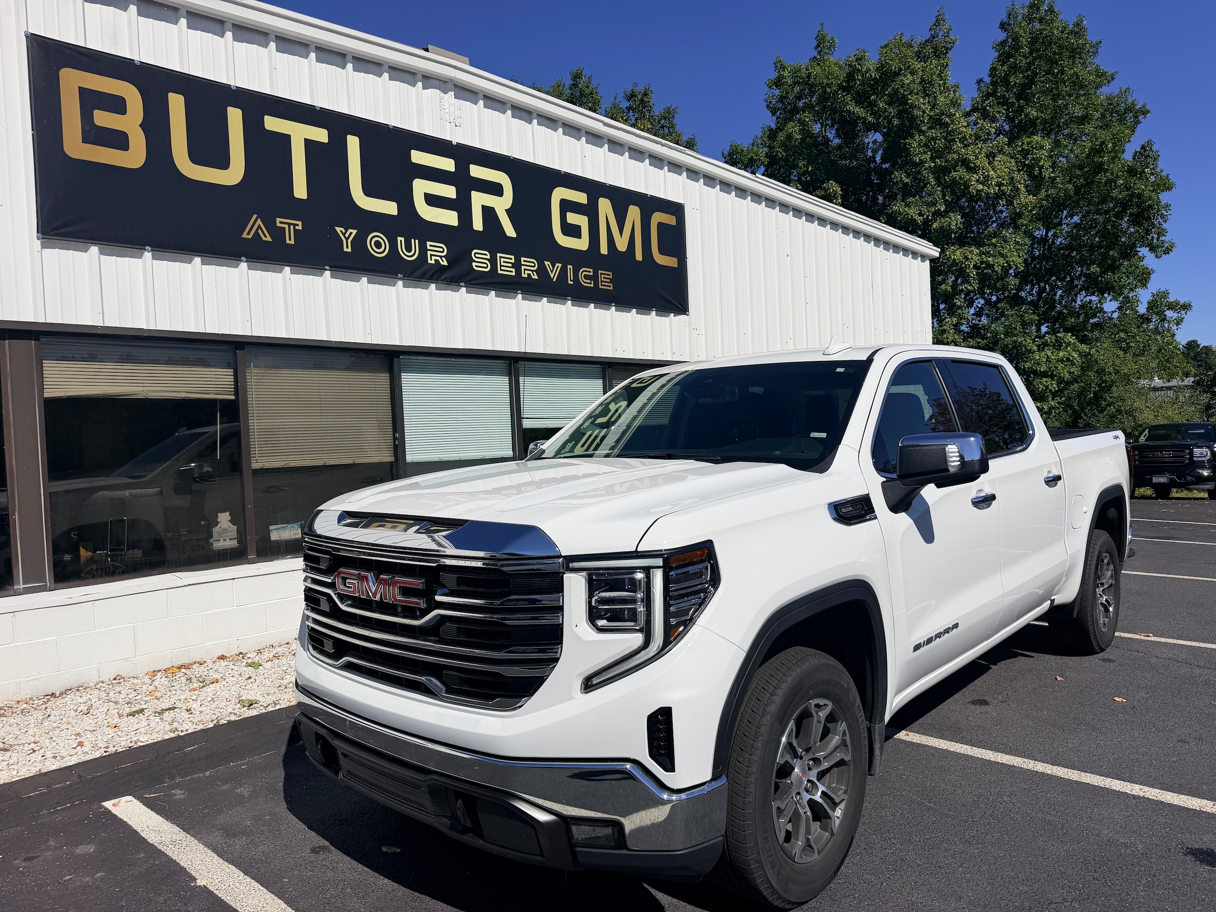 2025 GMC Sierra 1500 SLT