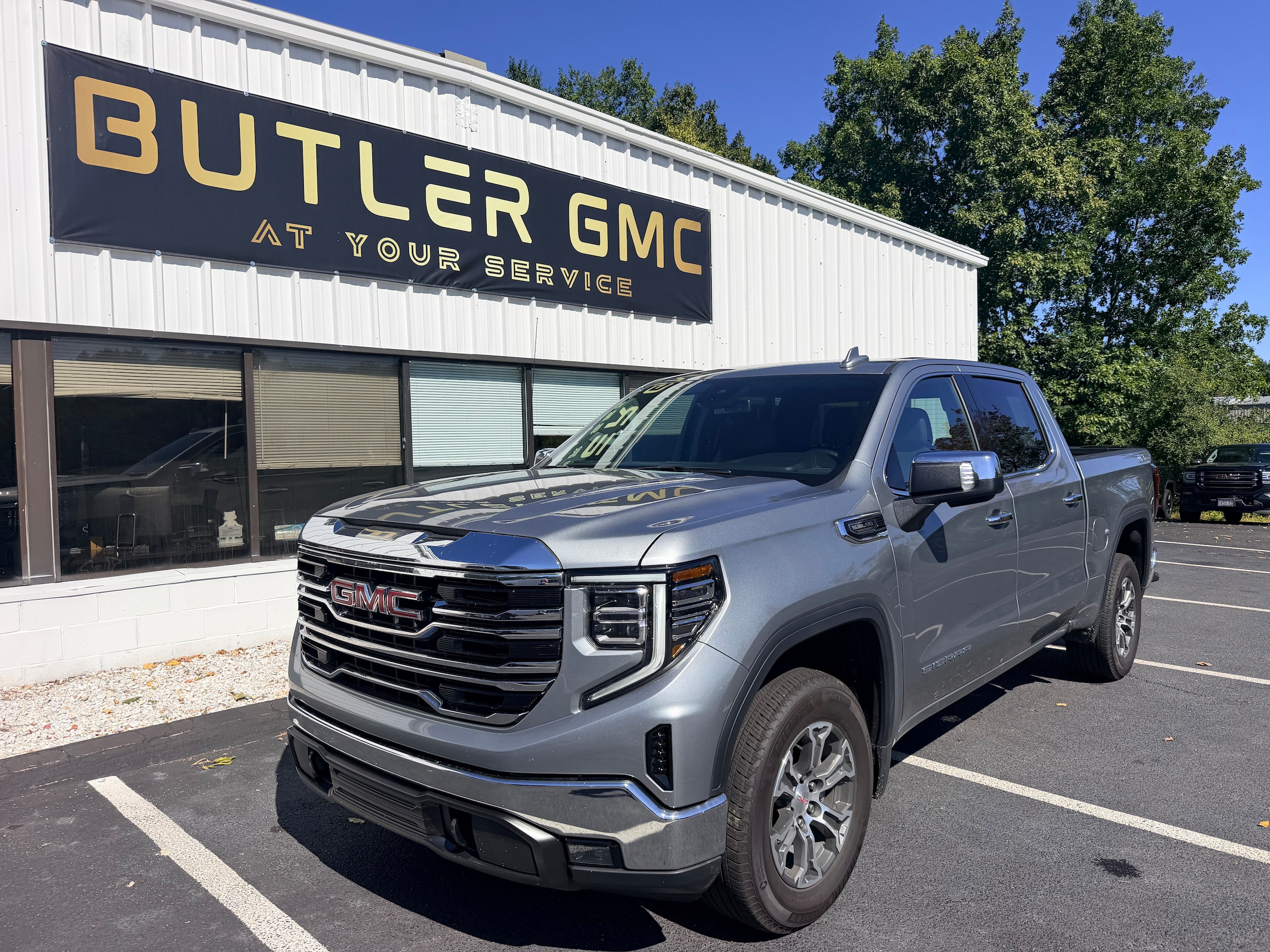 2026 GMC Sierra 1500 SLT