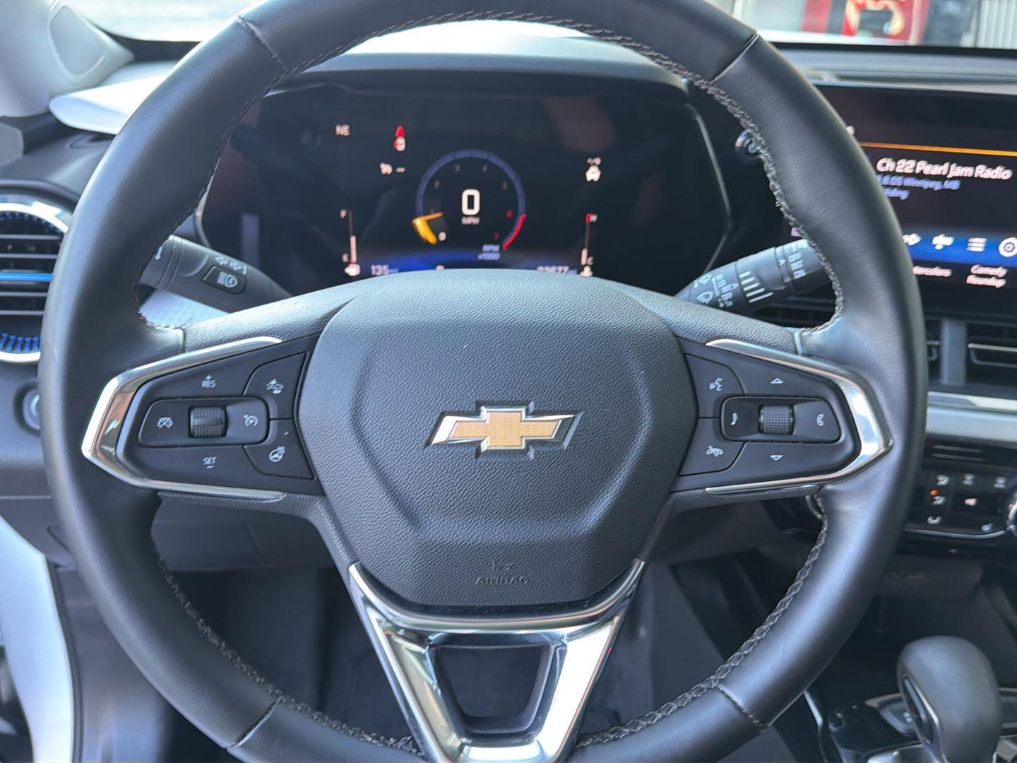 2025 Chevrolet Trax LT - Photo 19