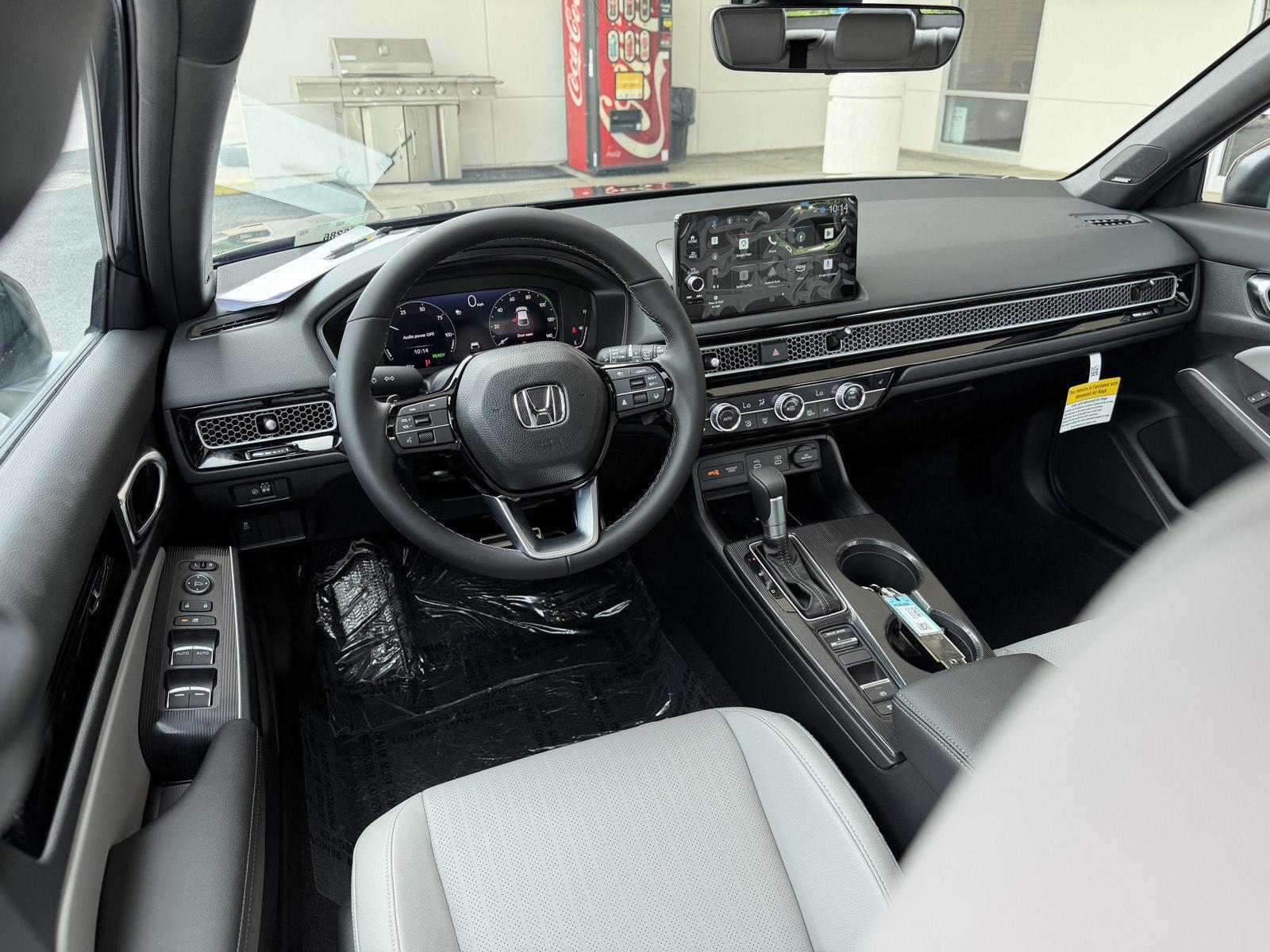 2026 Honda Civic Hatchback Sport Touring - Photo 20