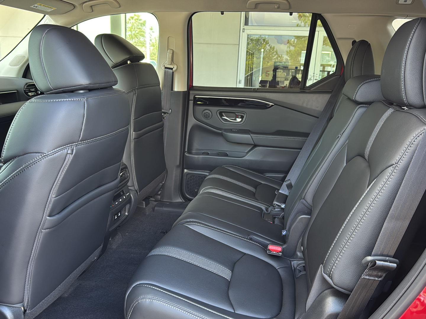 2026 Honda Pilot EX-L - Photo 9