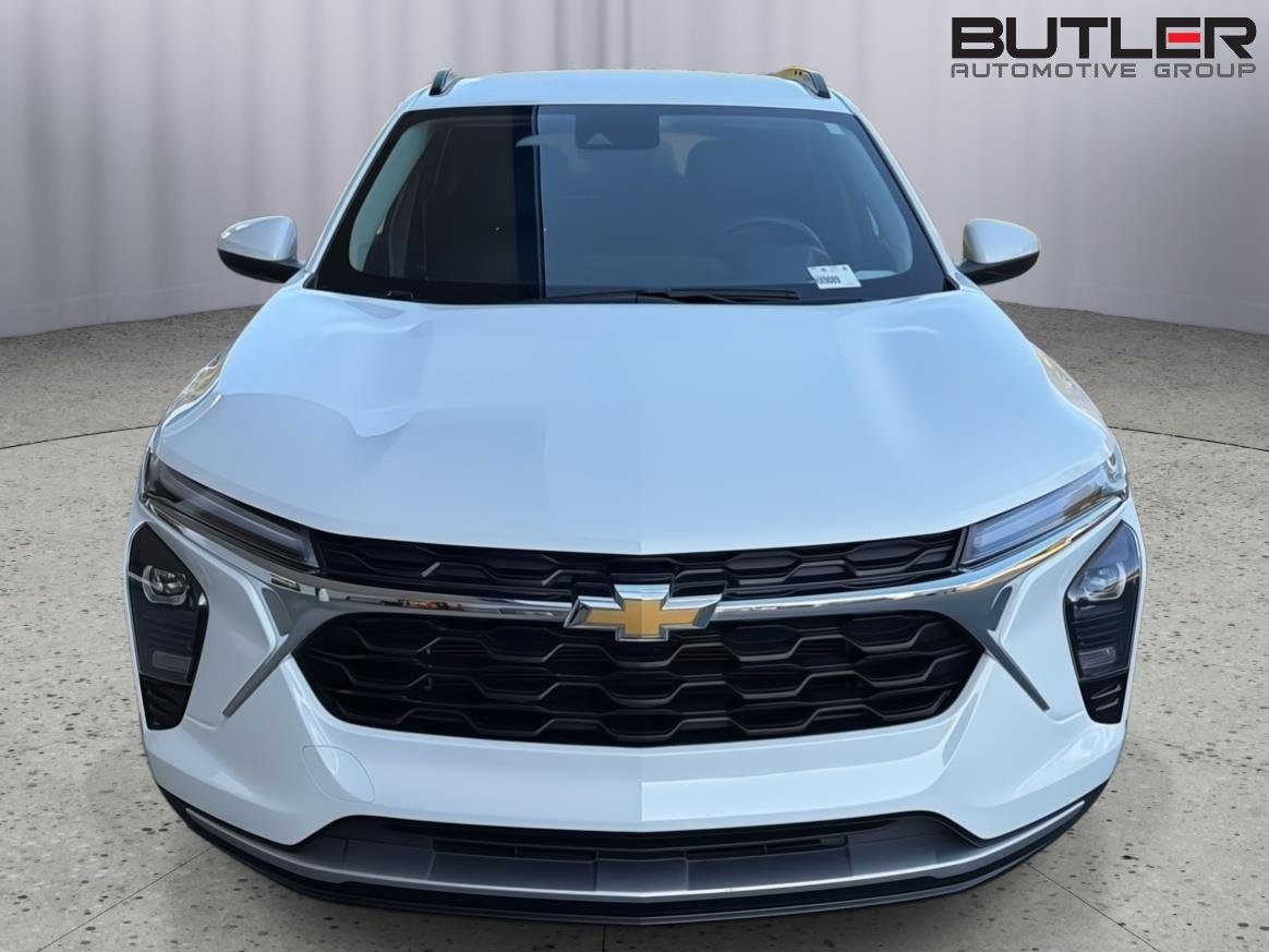 2025 Chevrolet Trax LT - Photo 9
