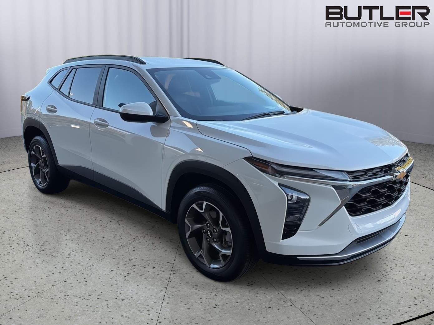 2025 Chevrolet Trax LT - Photo 8