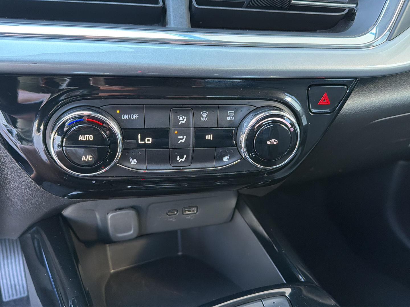 2025 Chevrolet Trax LT - Photo 25