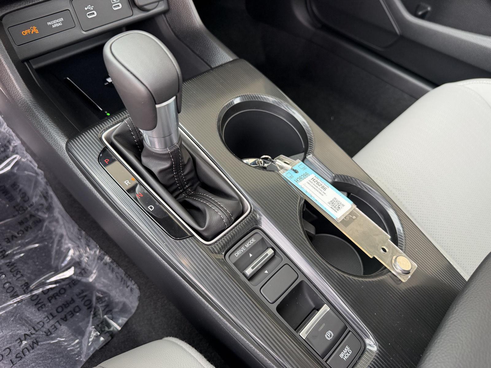 2026 Honda Civic Hatchback Sport Touring - Photo 29