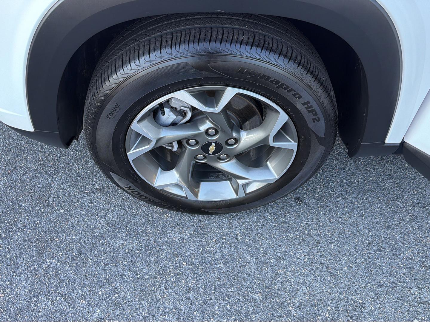 2025 Chevrolet Trax LT - Photo 35