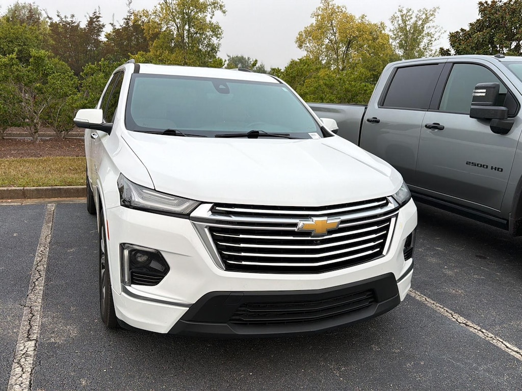 Used 2023 Chevrolet Traverse Premier SUV