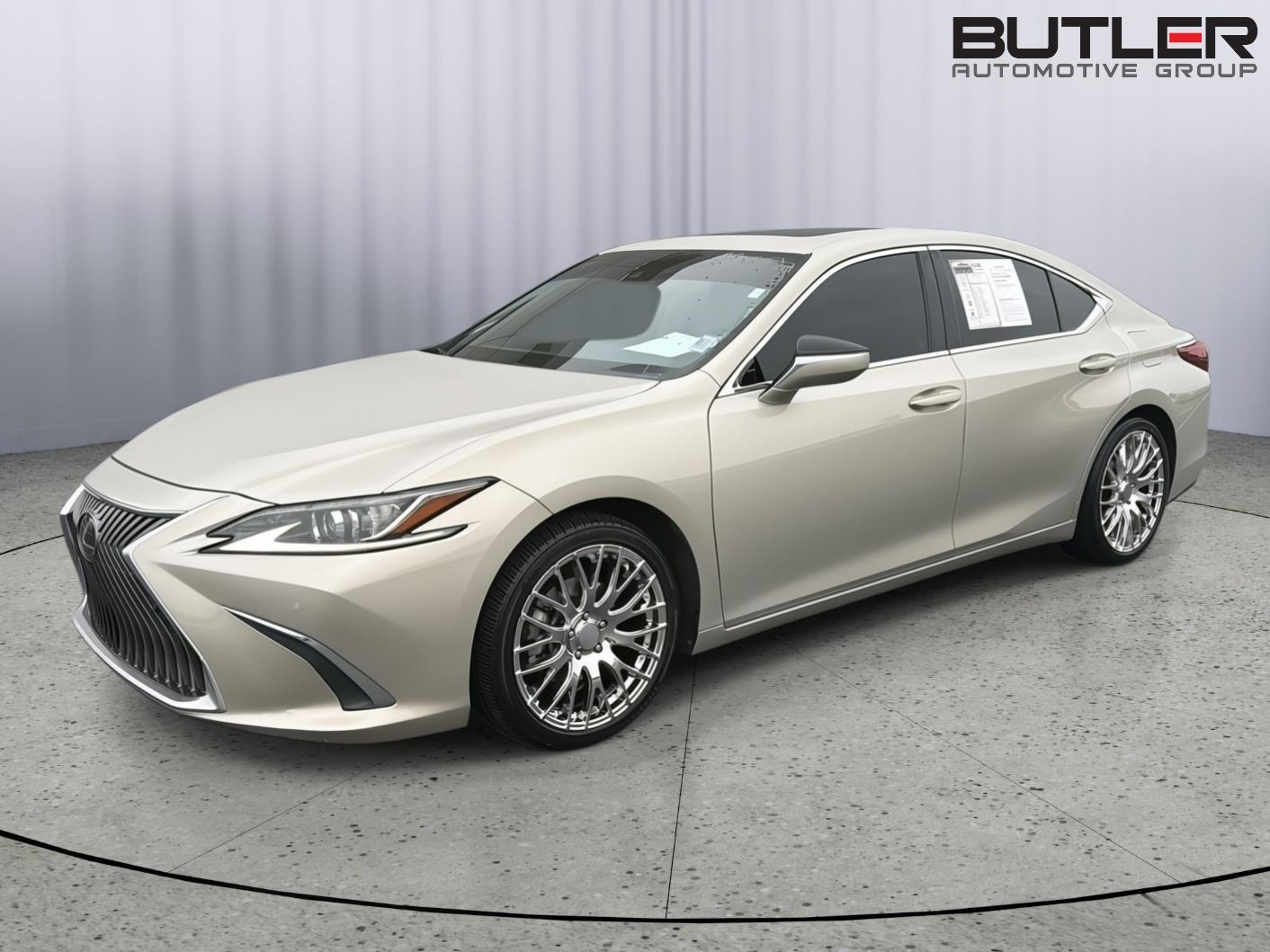 2020 Lexus ES