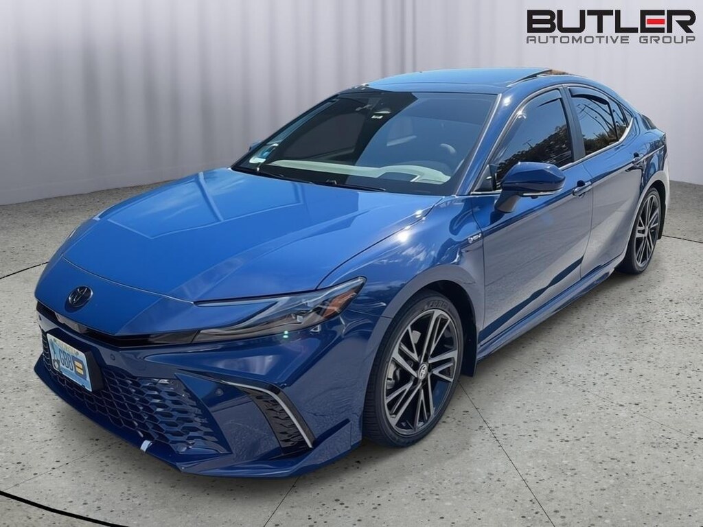 Used 2025 Toyota Camry XSE Sedan