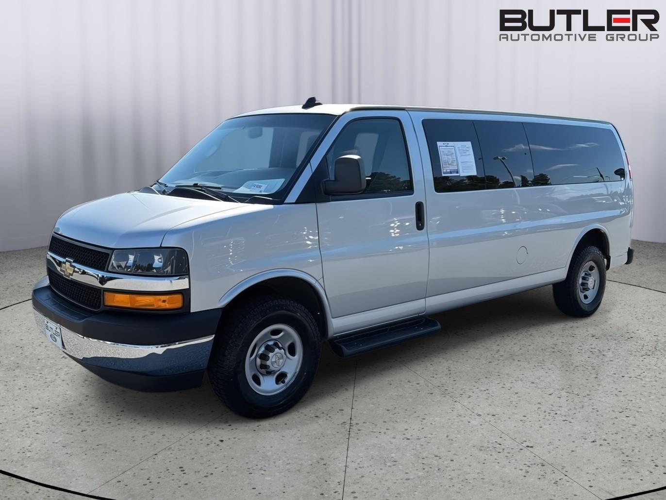 2023 Chevrolet Express Passenger LS