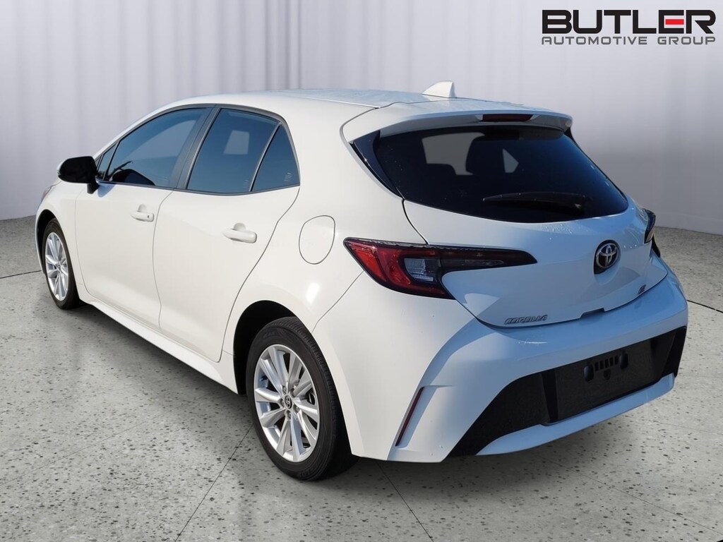 Used 2024 Toyota Corolla Hatchback SE Hatchback