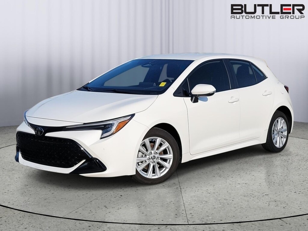Used 2024 Toyota Corolla Hatchback SE Hatchback