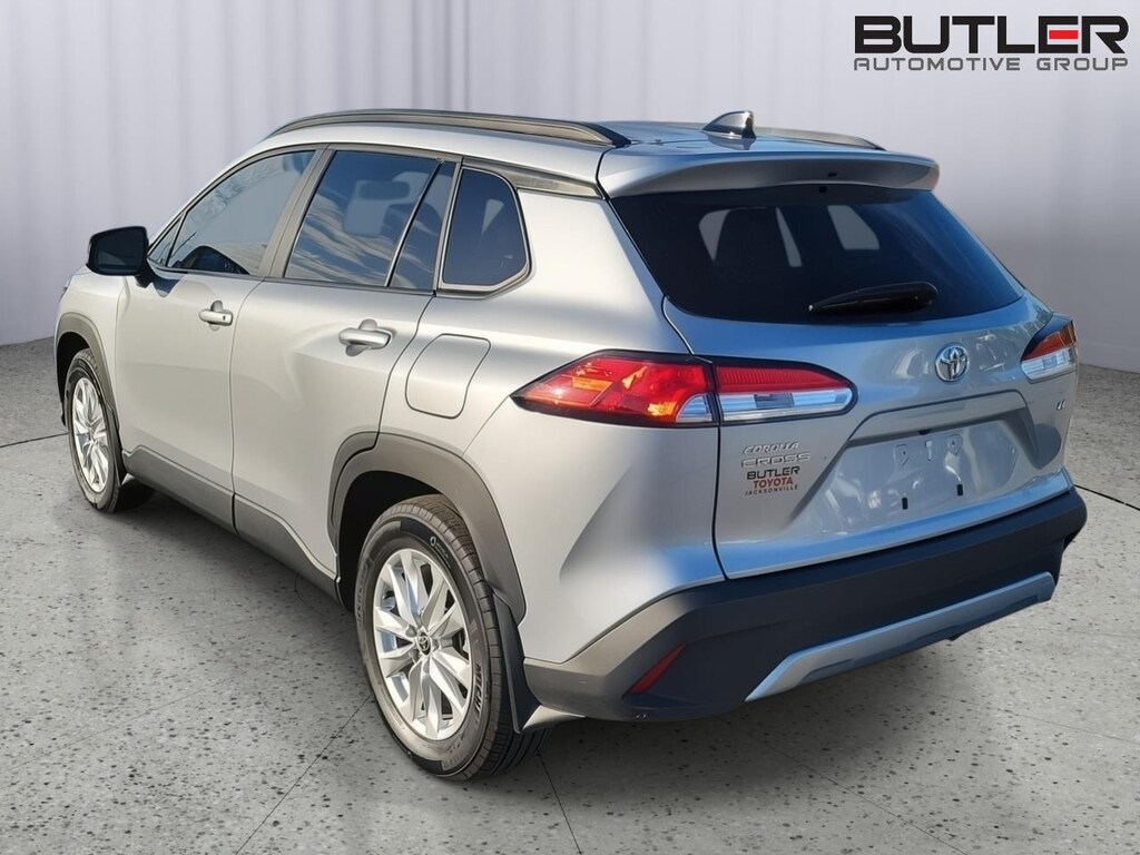 Used 2025 Toyota Corolla Cross LE SUV