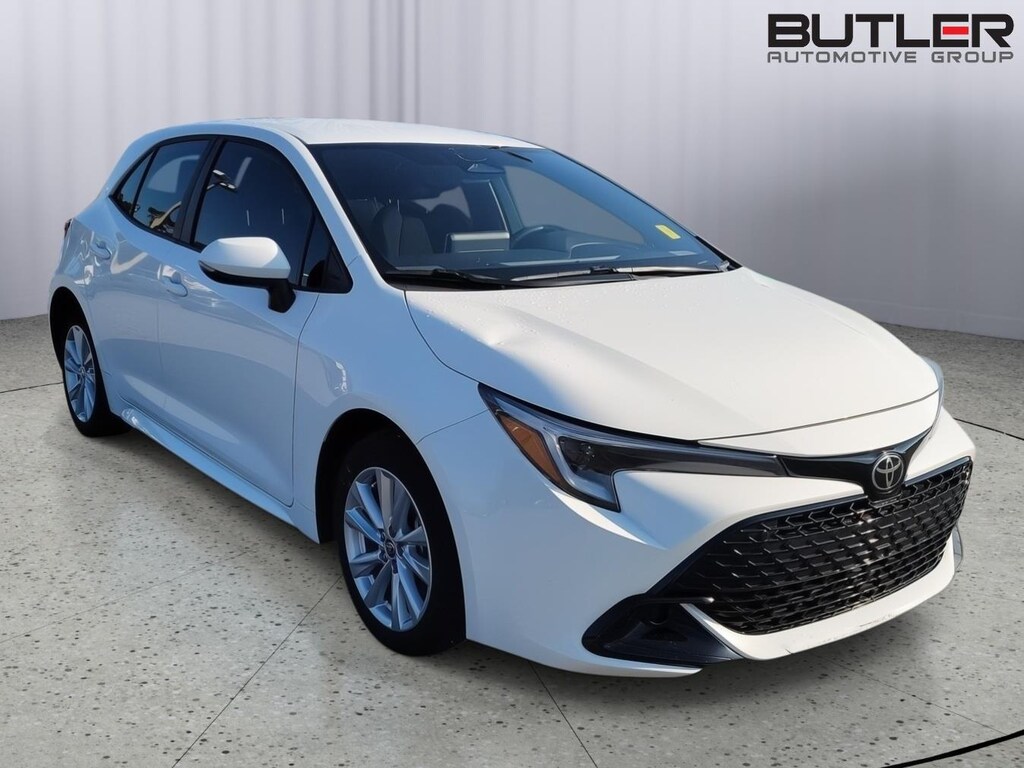 Used 2024 Toyota Corolla Hatchback SE Hatchback
