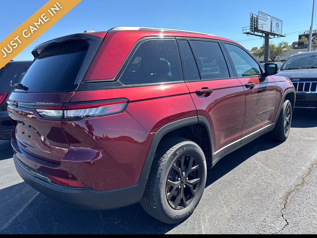 Used 2025 Jeep Grand Cherokee Altitude X SUV