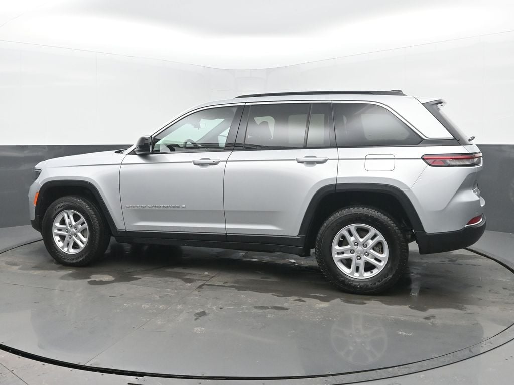 Used 2025 Jeep Grand Cherokee Laredo SUV