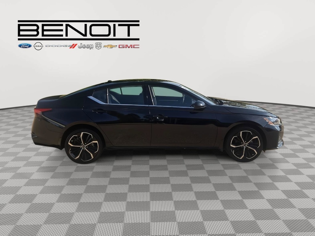 Used 2024 Nissan Altima 2.5 SR Sedan