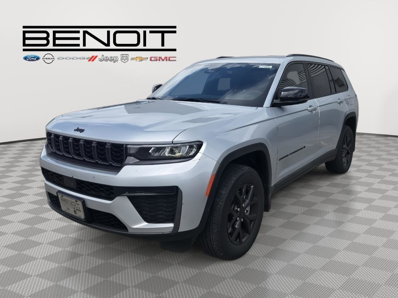 2026 Jeep Grand Cherokee L Laredo Altitude