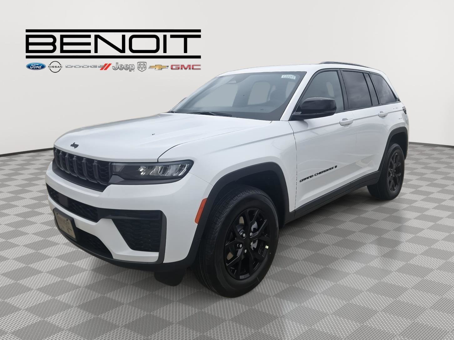 2026 Jeep Grand Cherokee Laredo Altitude