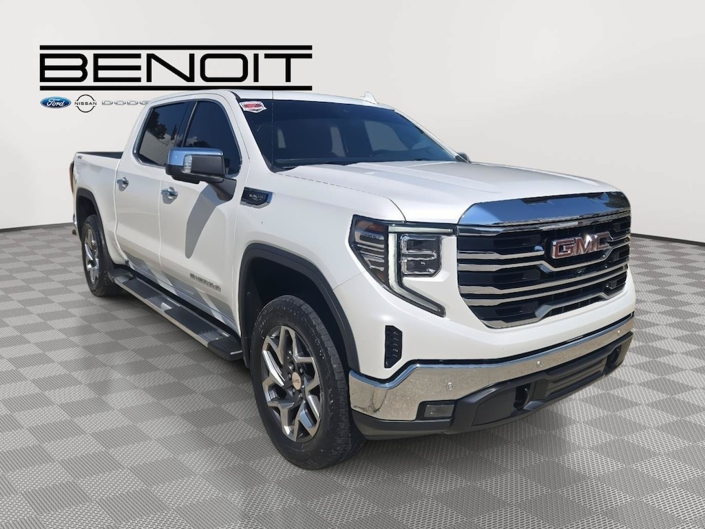 Used 2022 GMC Sierra 1500 SLT 4WD Crew Cab 147 SLT